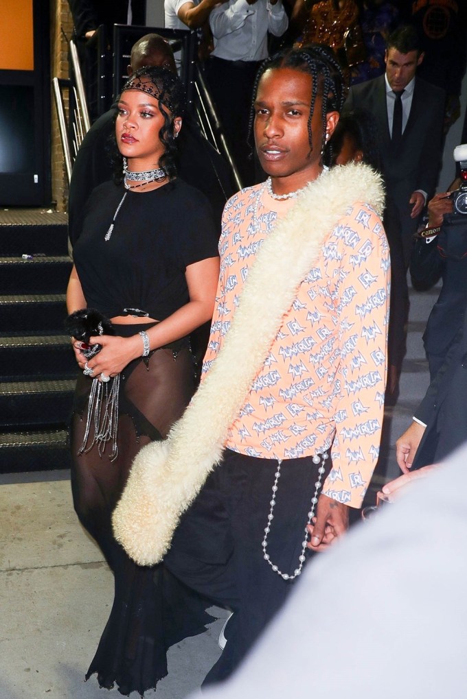 Рианна и A$AP Rocky покидают вечеринку Met Gala